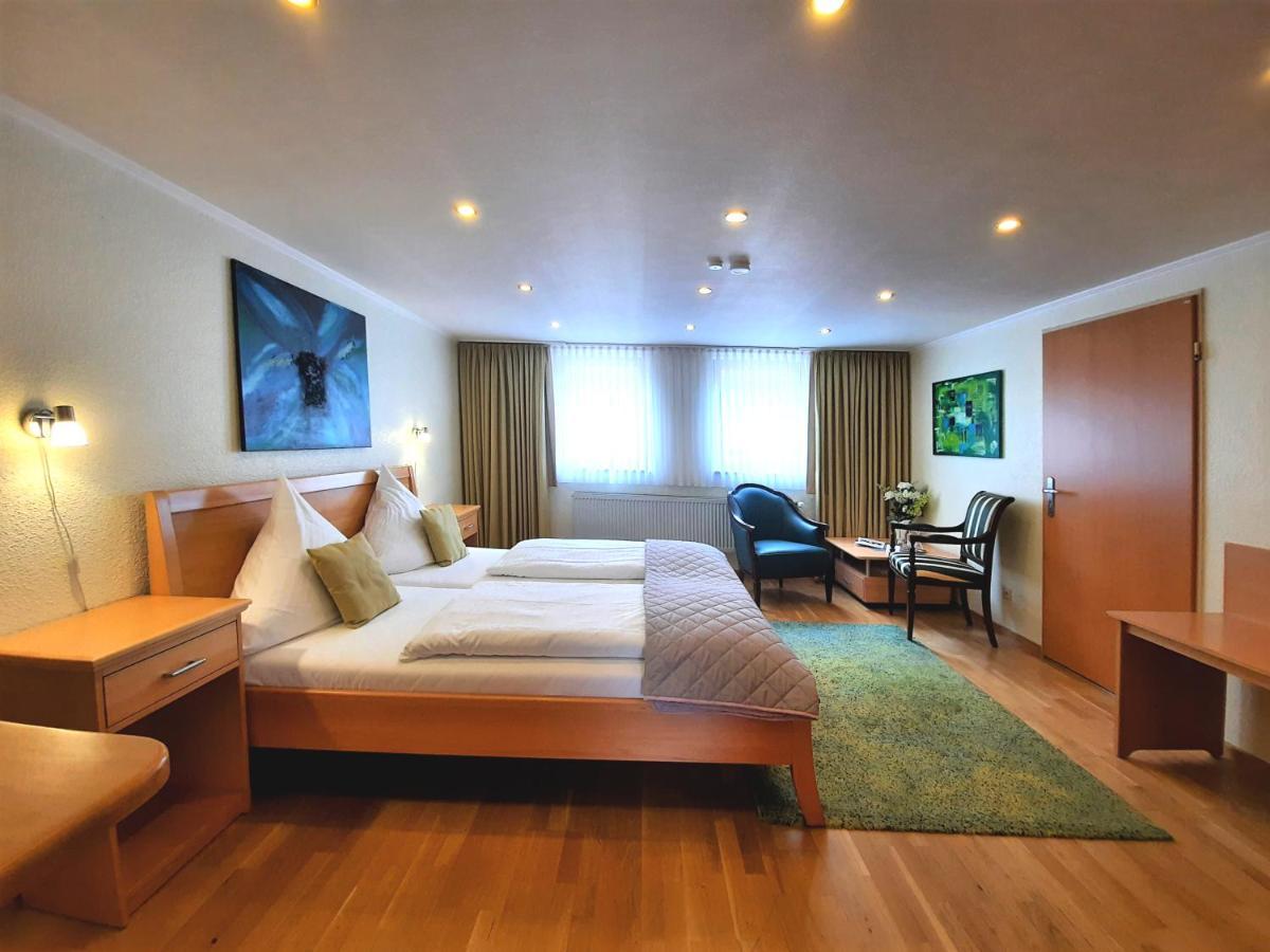 Hotel Vier Spitzen Lauenforde エクステリア 写真
