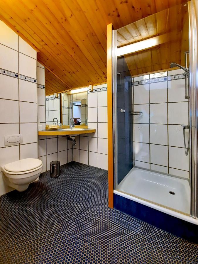 Hotel Vier Spitzen Lauenforde エクステリア 写真
